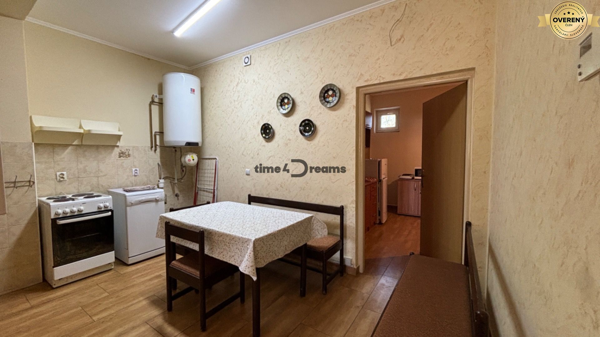 NA PREDAJ Ubytovňa v obci Bílkové Humence