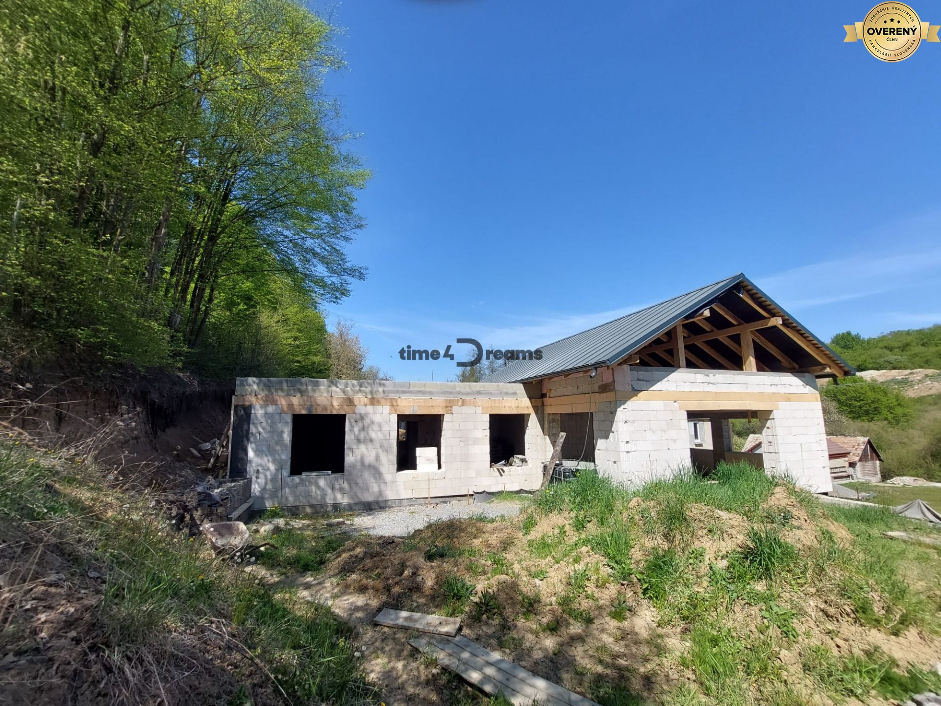 NA PREDAJ rozostavaný 5-izbový rodinný dom – Zvolenská Slatina