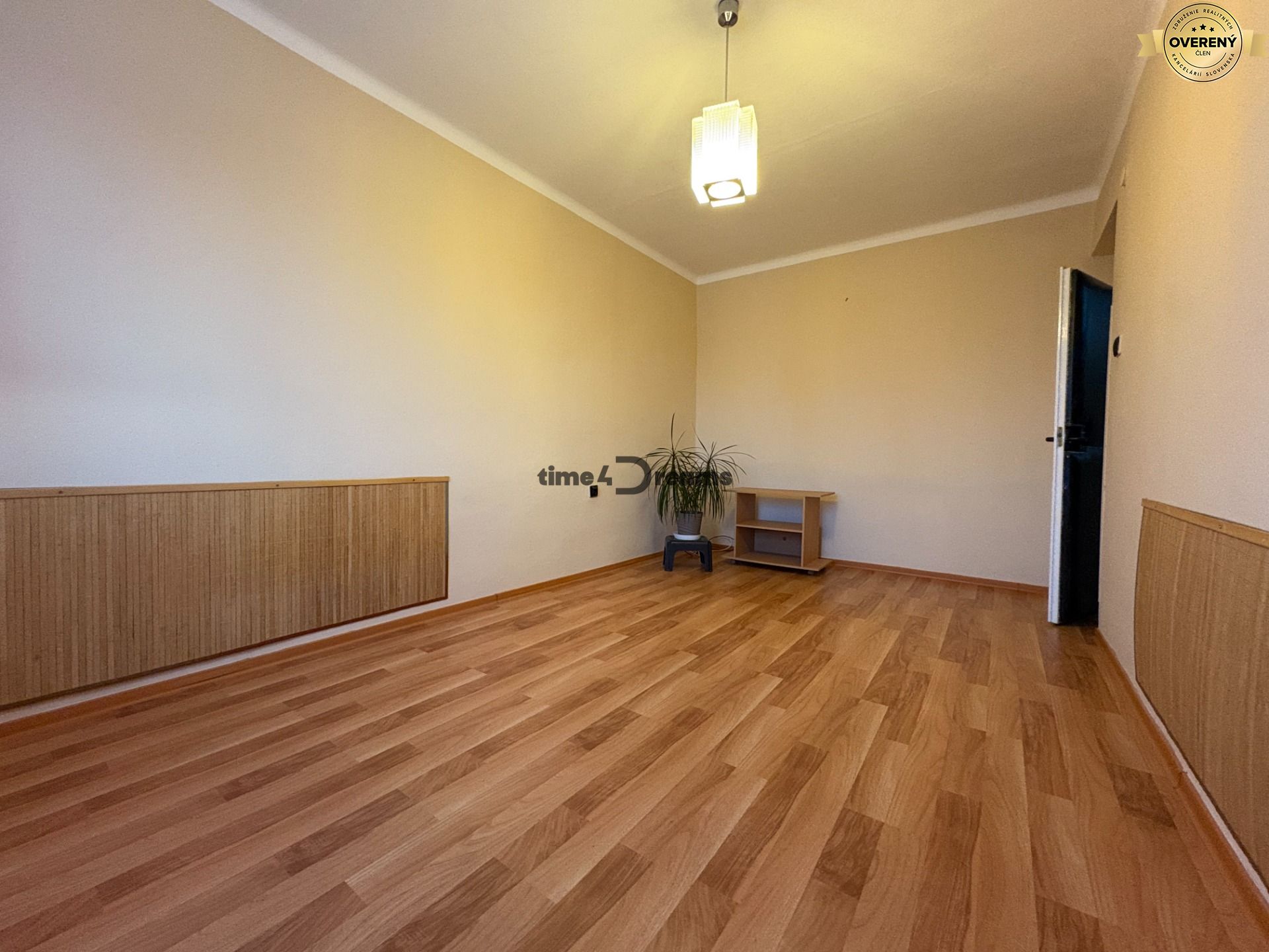 Na predaj: CENTRUM 3 izb.byt + LOGGIA + KLÍMA + PIVNICA