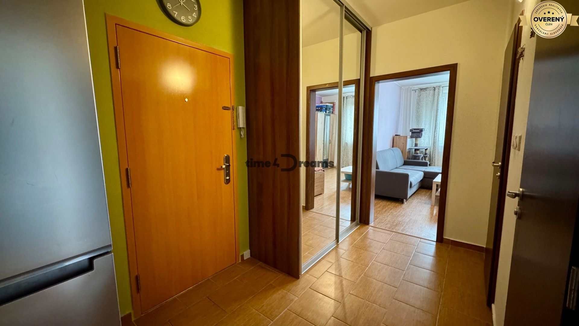 NA PREDAJ 3 izbový prerobený byt na Klokočine Nitra