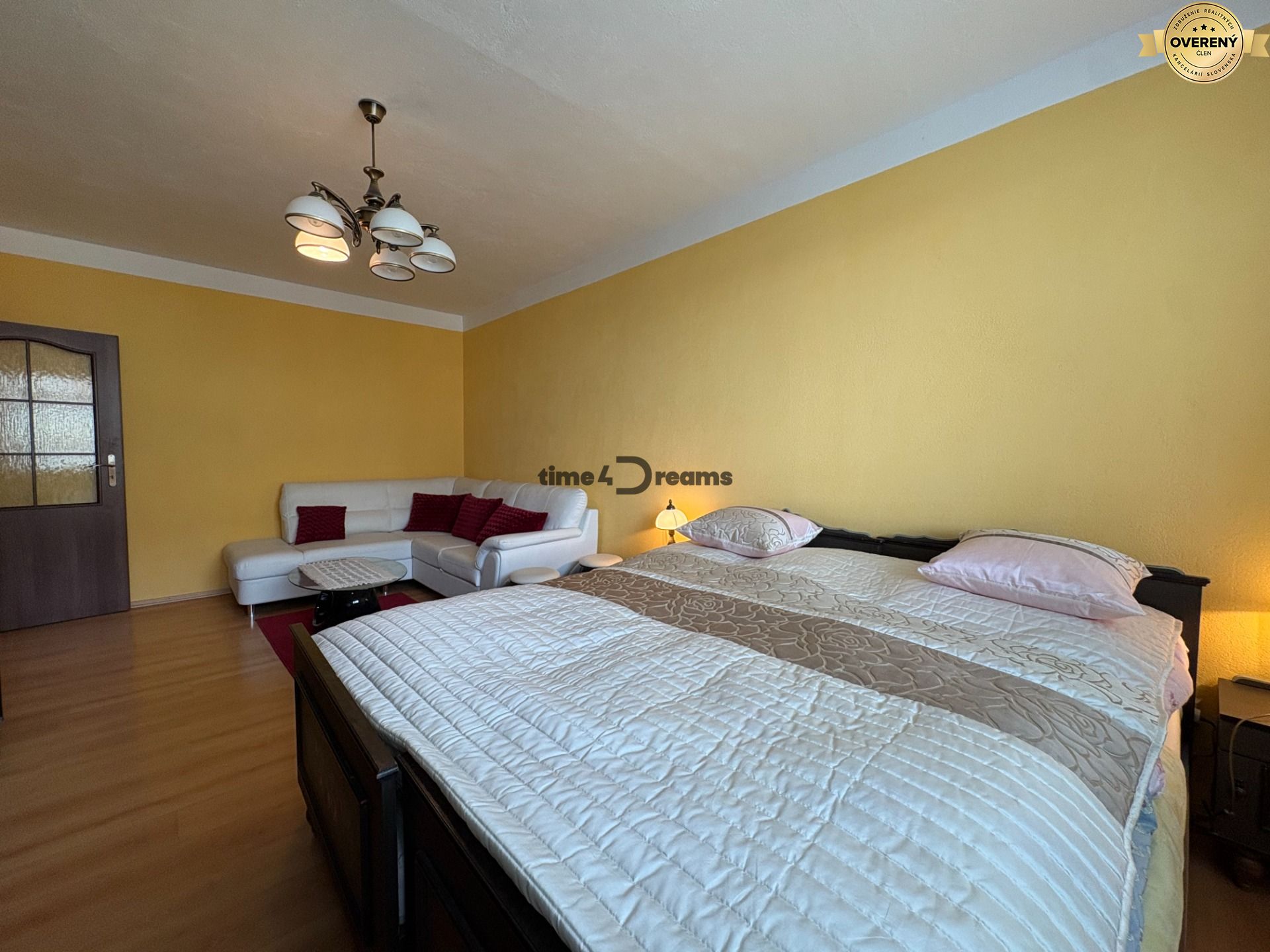 Na predaj: 2 izbový byt + PIVNICA + ŠPAJZA
