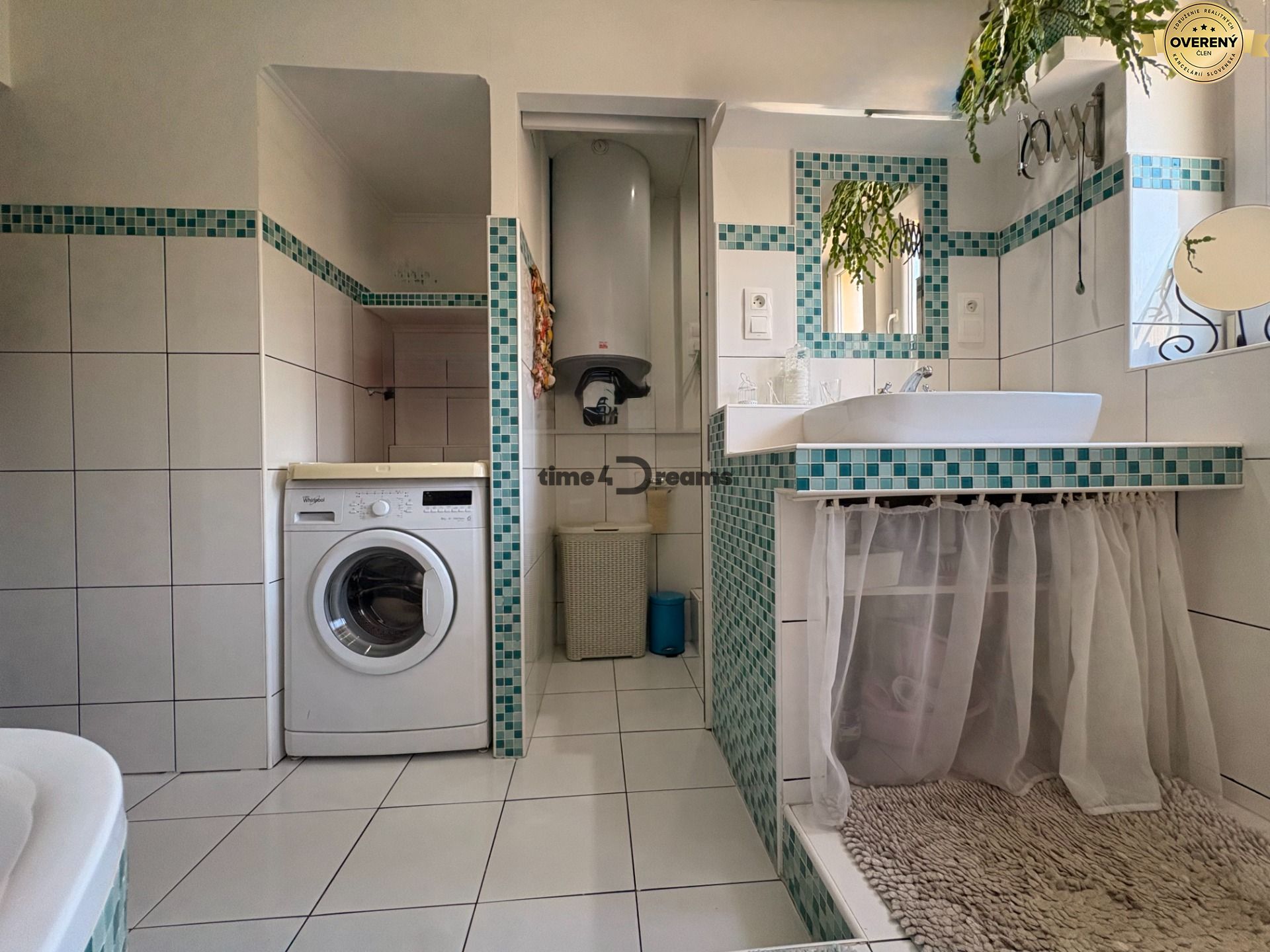 Na predaj: CENTRUM 2 izb.byt + 3x PIVNICA