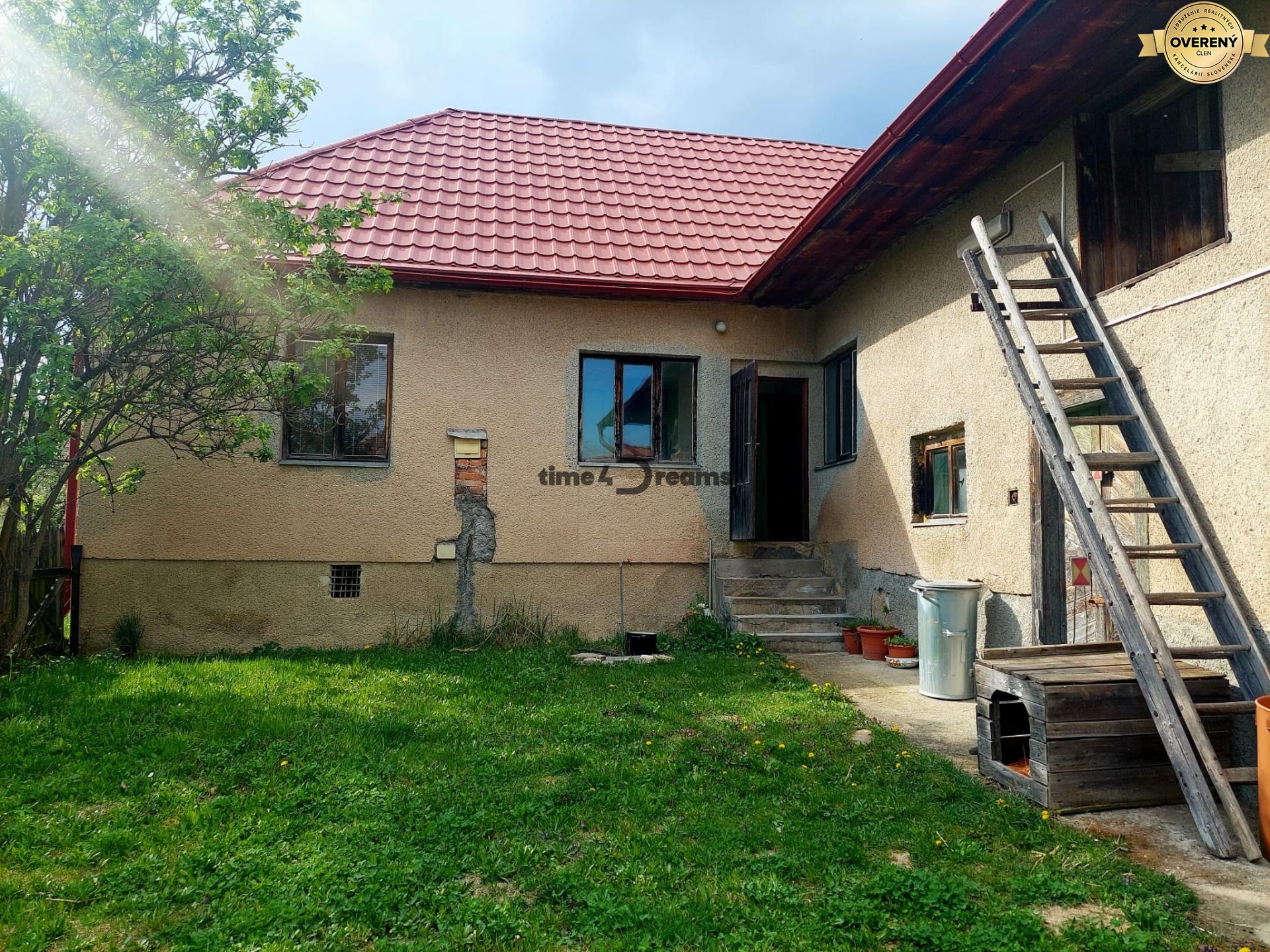 EXKLUZÍVNE NA PREDAJ – vidiecky rodinný dom BUDINÁ