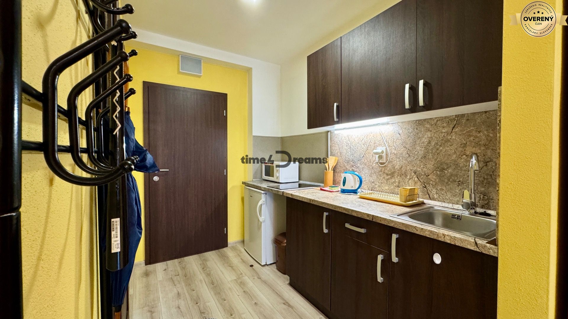 NA PREDAJ apartmán v Podhájskej