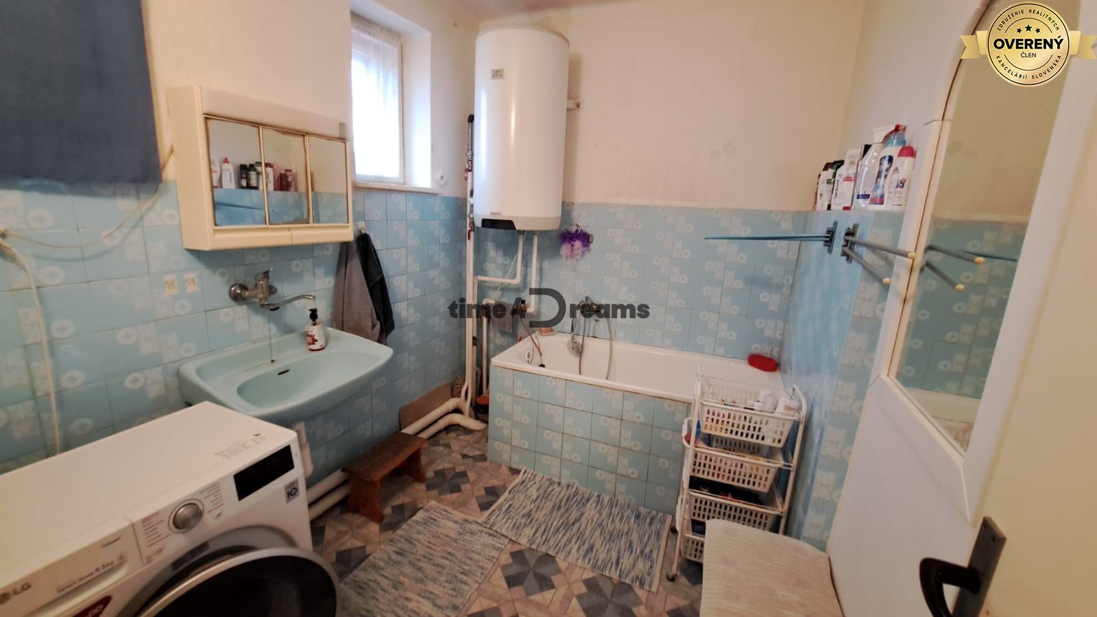 NA PREDAJ 6 izbový rodinný dom v obci Hrušovany