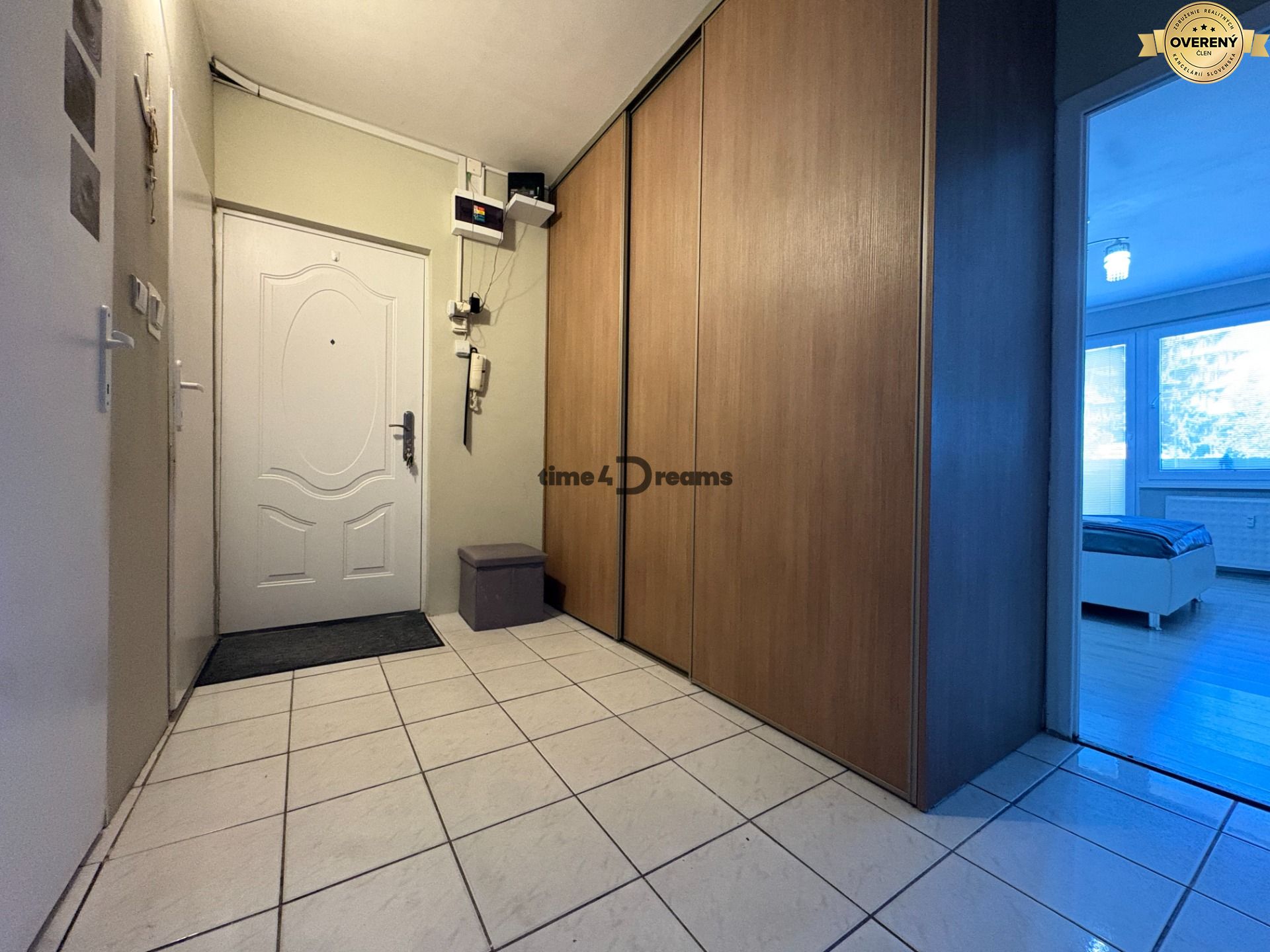 Veľký 3 izb.byt + BALKÓN, ŠPAJZA, PIVNICA