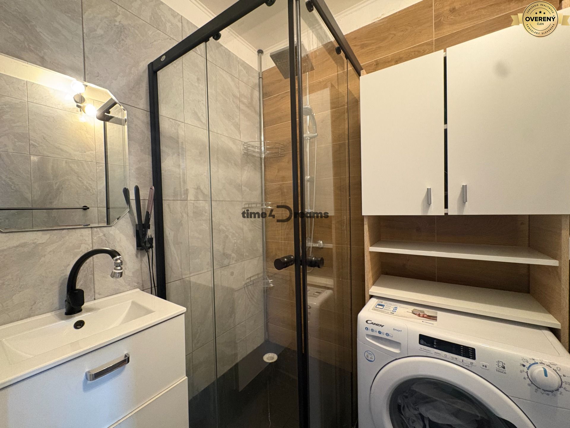 Na predaj: 4 izb.byt + BALKÓN + KLÍMA + ŠPAJZA + ŠATNÍK