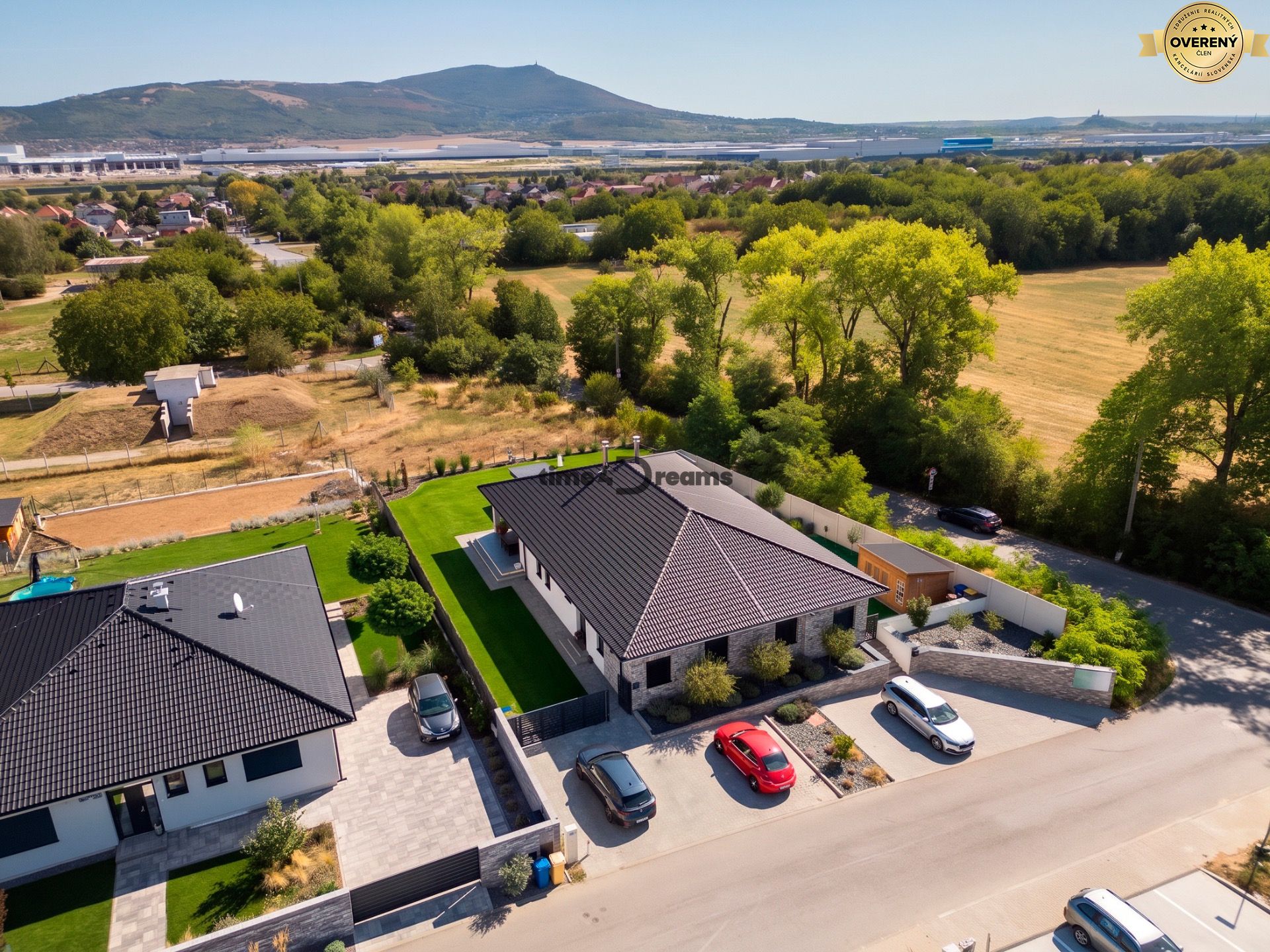 NA PREDAJ moderná 4 izb novostavba RD v Nitre časť Lužianky