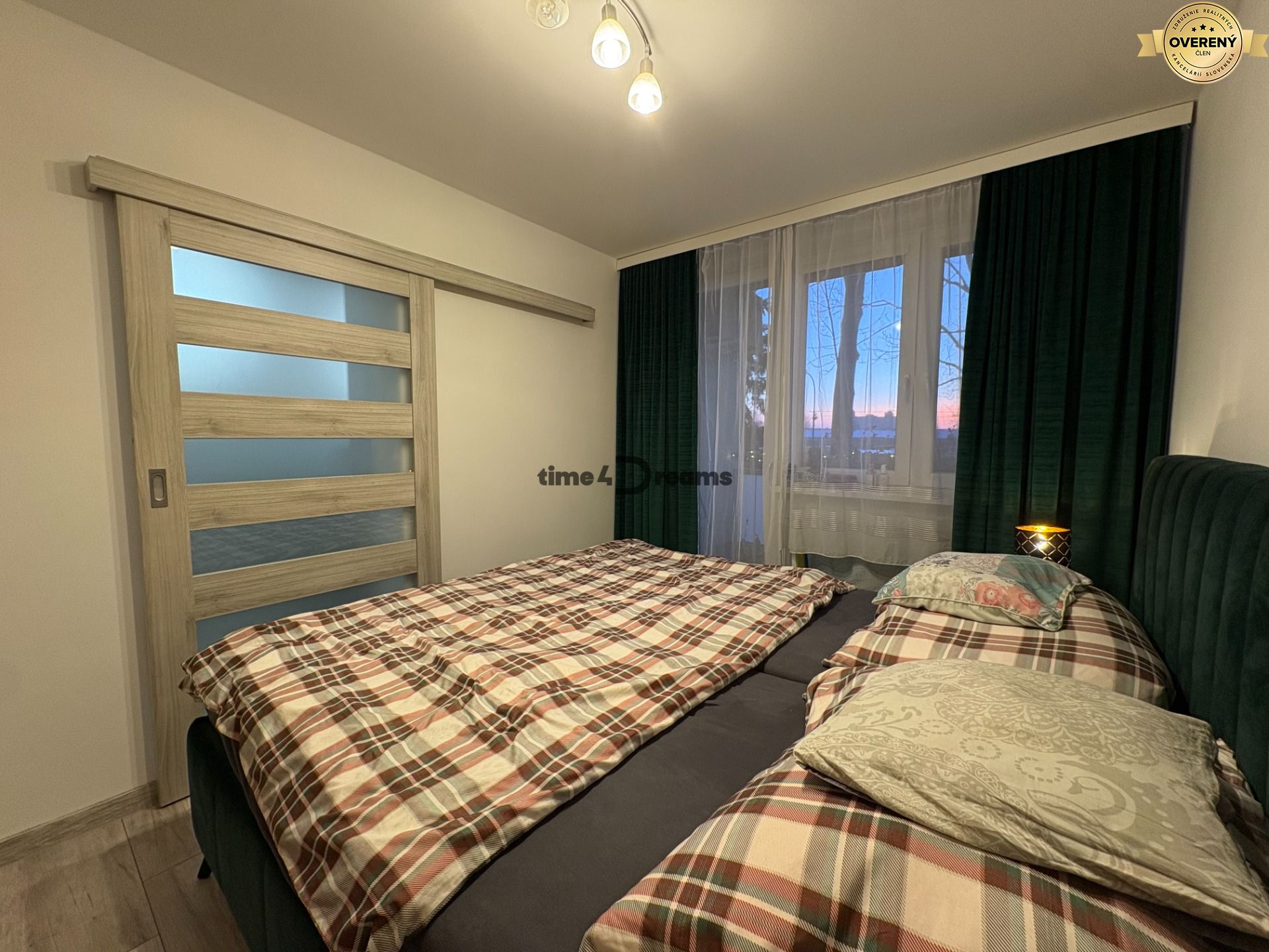 Na predaj: 2 izb.byt + LOGGIA + KLÍMA + PIVNICA