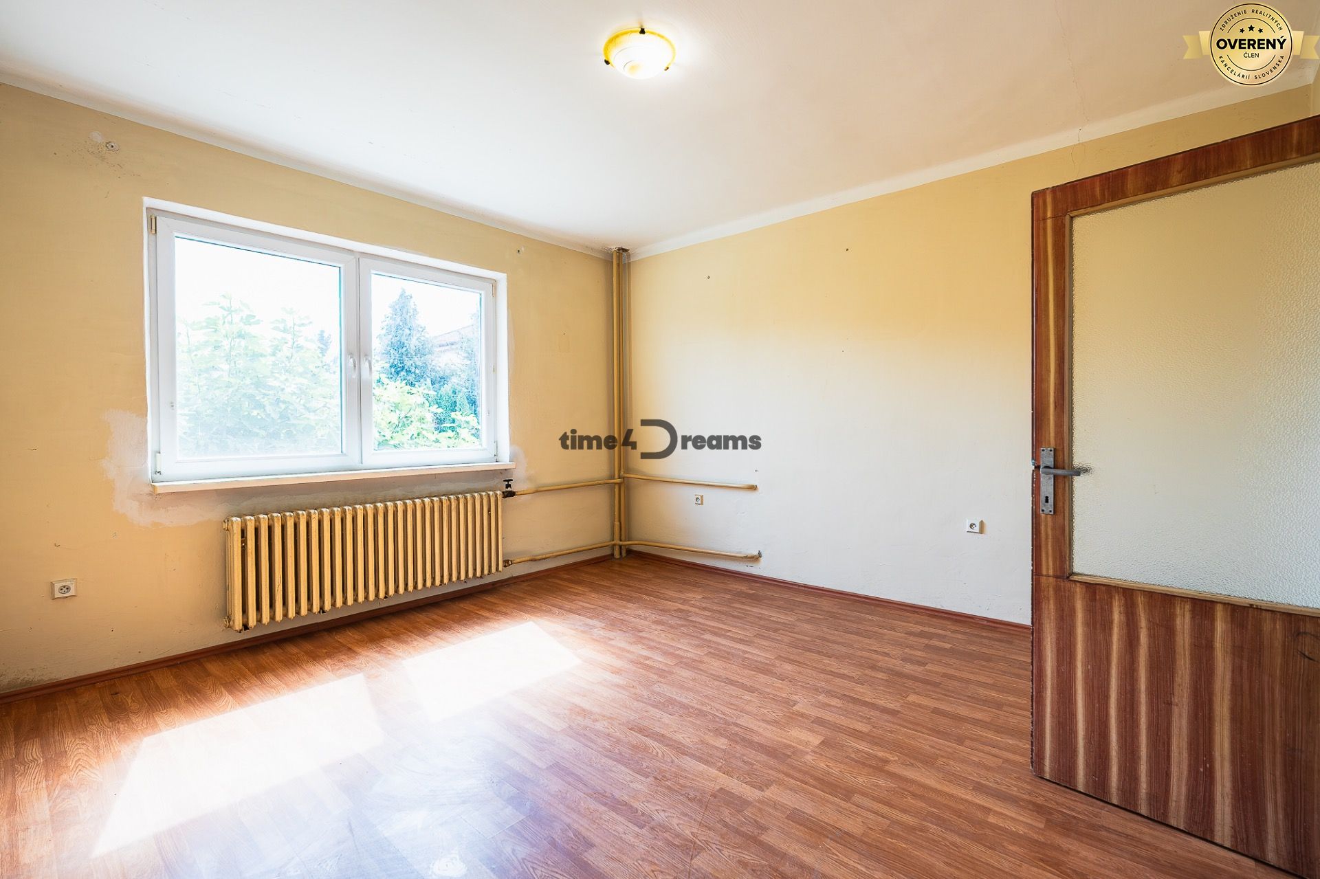 NA PREDAJ 5 izbový rodinný dom v Ivánke pri Nitre