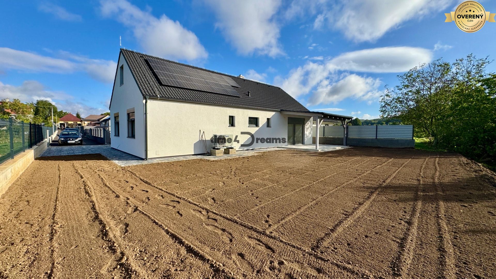NA PREDAJ - Rodinný dom v JARKU, 4 izb. bungalov