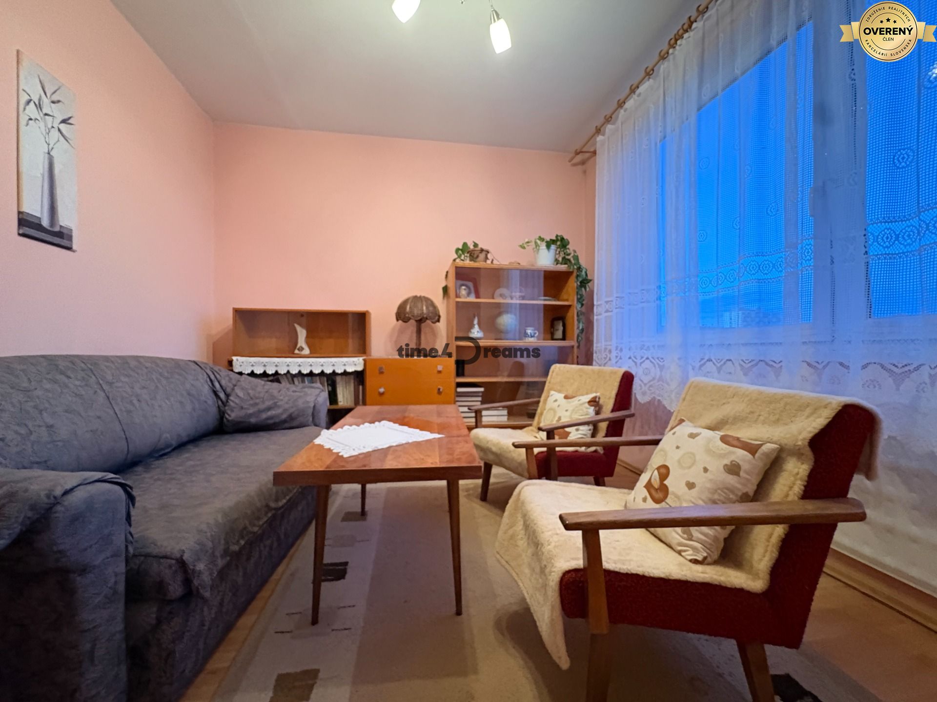 Na predaj: CENTRUM 4 izb.byt + BALKÓN, ŠATNÍK, ŠPAJZA