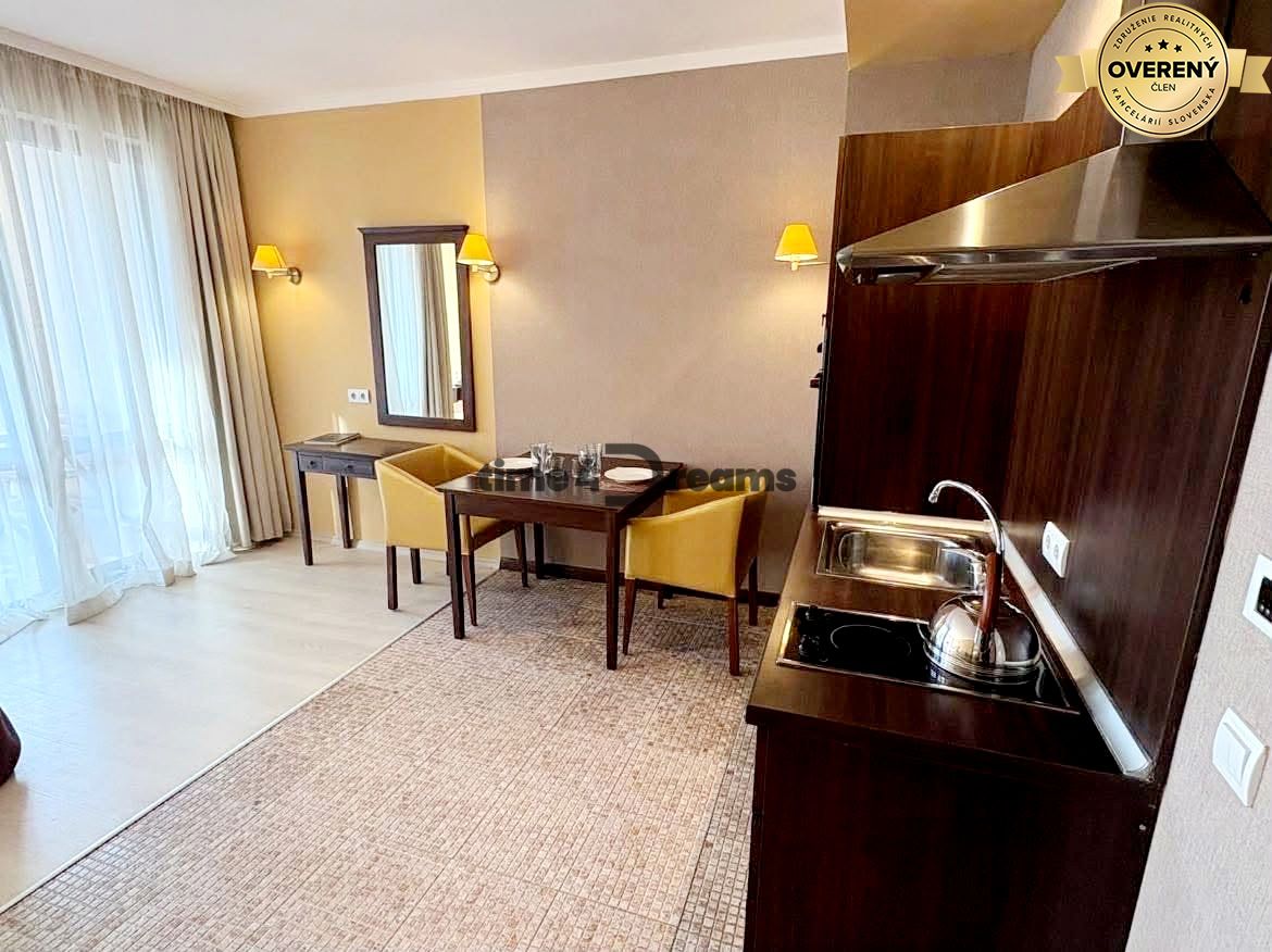 NA PREDAJ Luxusný apartmán v prestížnom komplexe Barcelo Royal Beach