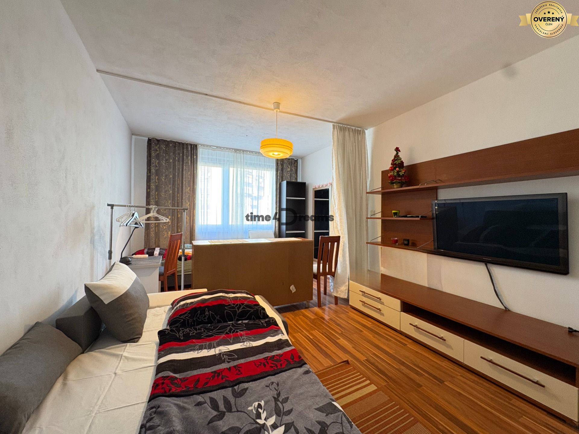 Investičný VEĽKÝ 3 izb.byt + LOGGIA, ŠPAJZA , PIVNICA