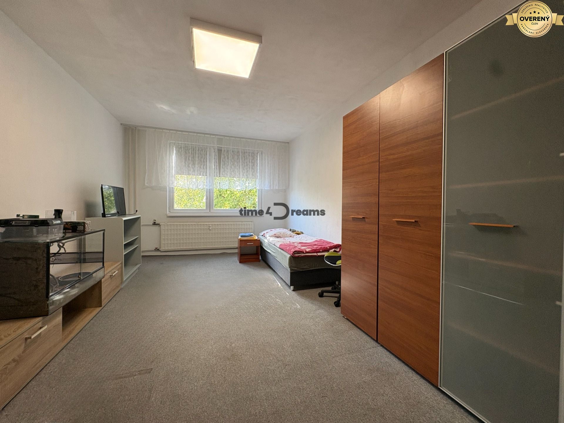 Investičný VEĽKÝ 3 izb.byt + LOGGIA, ŠPAJZA , PIVNICA