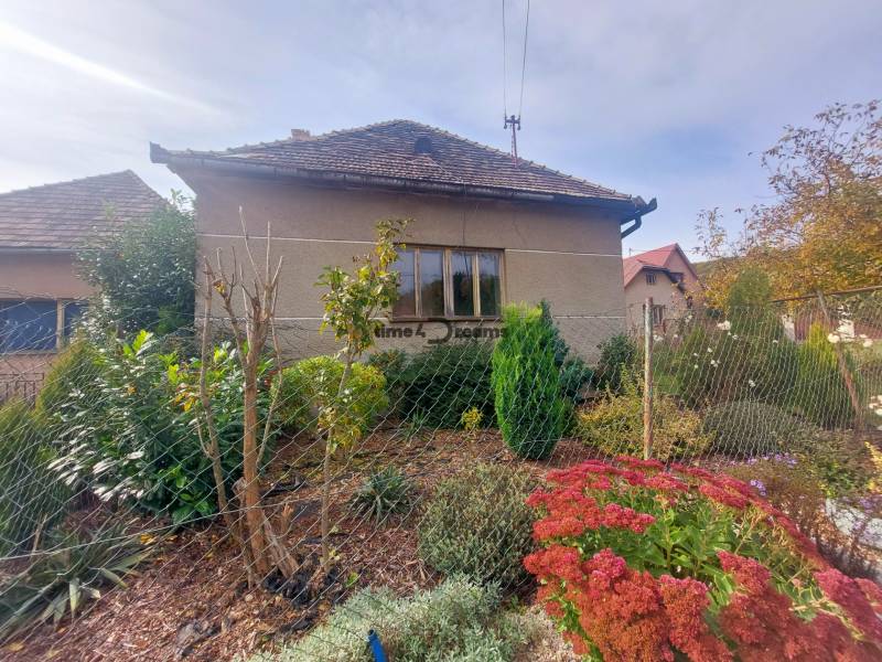 NA PREDAJ domček v pôvodnom stave Gregorova Vieska