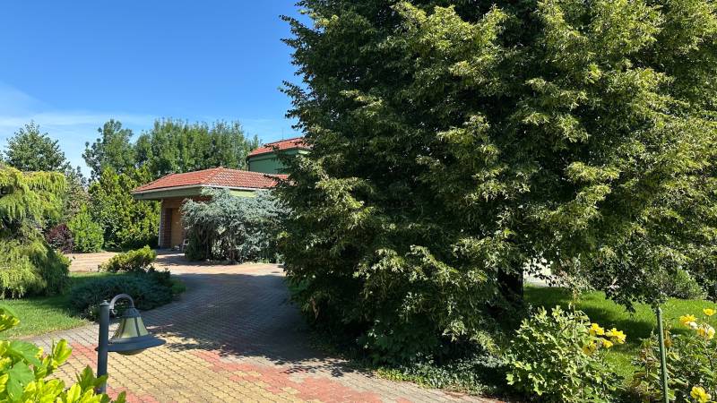 PREDAJ Rodinného domu na 70á pozemku v Ivanke pri Nitre