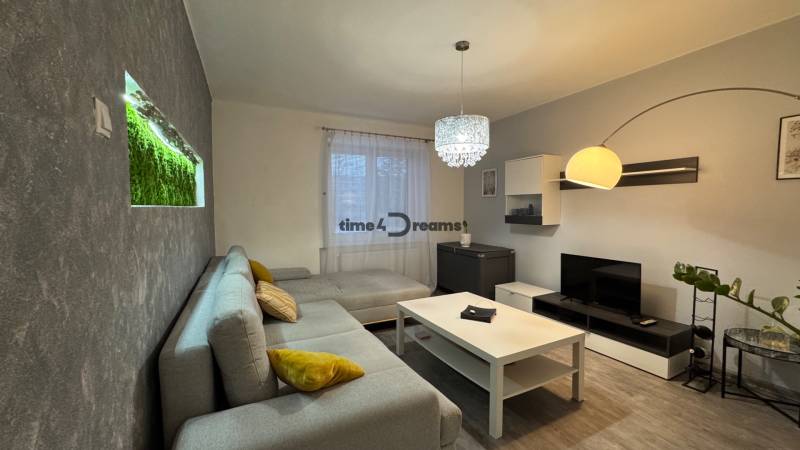 NA PREDAJ 2 izbový byt pod hradným kopcom NITRA