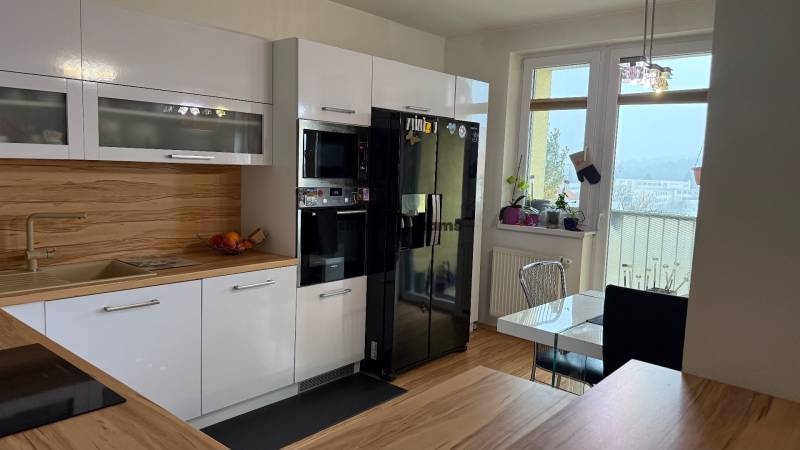 NA PREDAJ  3 izbový byt u Martináka