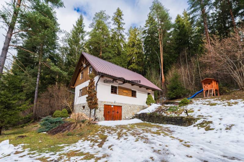 Na predaj chata na oravskej priehrade