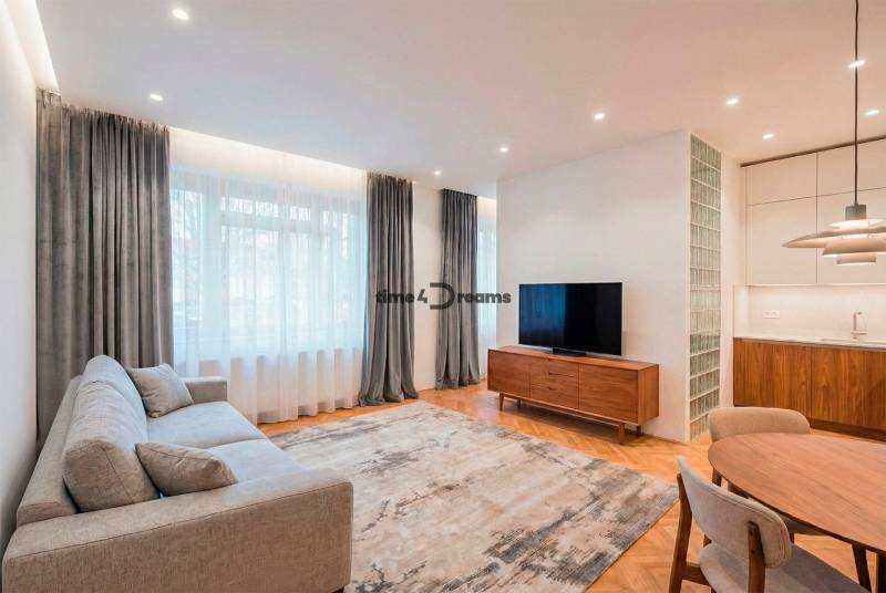 NA PREDAJ posledný štýlový byt v centre Nitry 