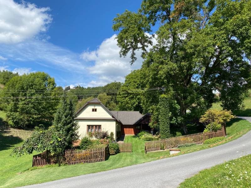 NA PREDAJ  pekná chalupa na nádhernom Podpoľaní