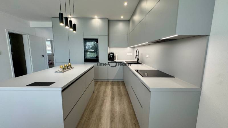 Na predaj rodinný dom Štitáre Nitra 