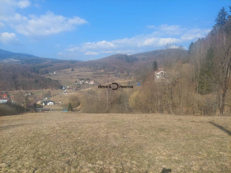 NA PREDAJ pozemok na stavbu chaty Hriňová