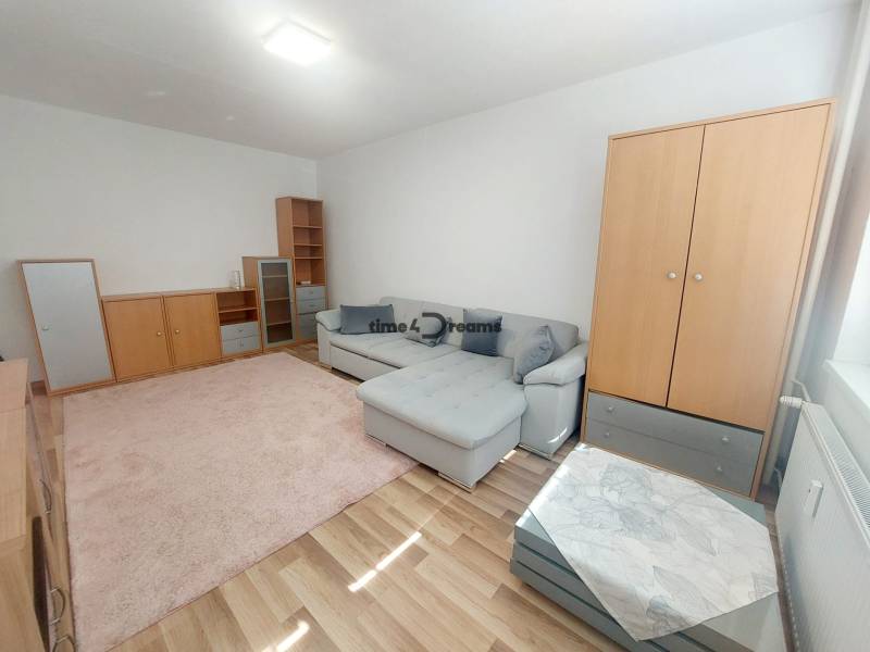  NA PRENÁJOM - zrekonštruovaný 2i byt Detva Dolinky