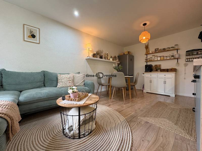 Na predaj: CENTRUM  3 izb.byt + BALKON + ŠPAJZA 
