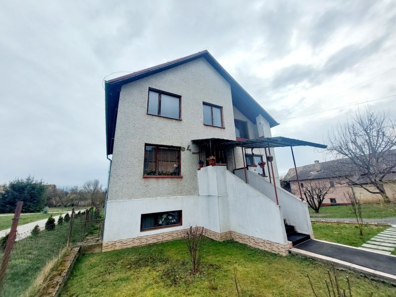 NA PREDAJ  rodinný dom Hrnčiarska Ves okr.POLTÁR