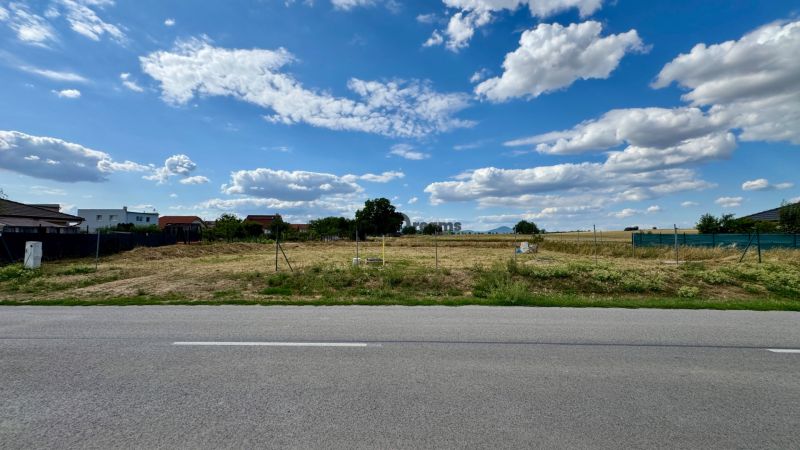 NA PREDAJ Stavebný pozemok v obci Golianovo