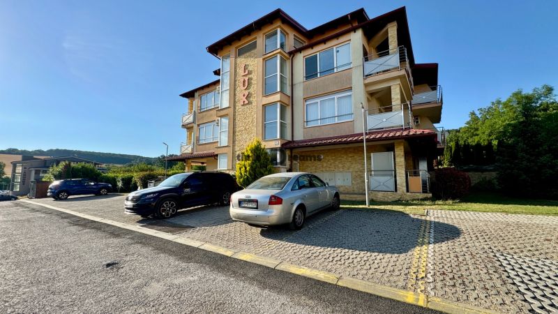 NA PREDAJ investičný apartmán v Podhájskej