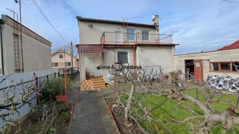NA PREDAJ 6 izbový rodinný dom v obci Hrušovany 