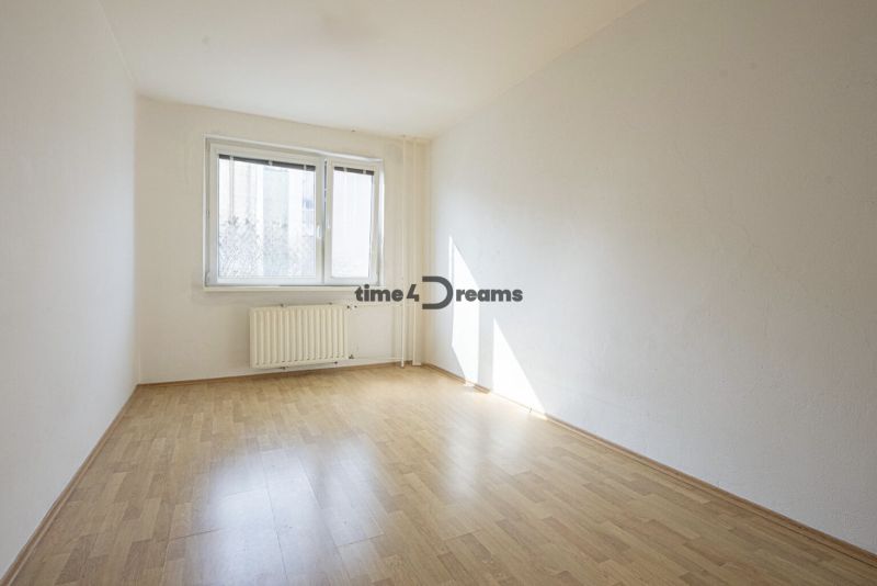 3 izb.byt + BALKÓN + PIVNICA + ŠPJZA + KUMBÁL